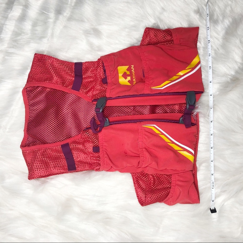 Nathan Running Vest
